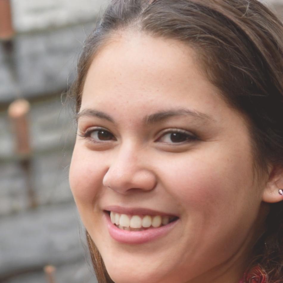 Retrato de Elena Serrano, instructora de finanzas corporativas